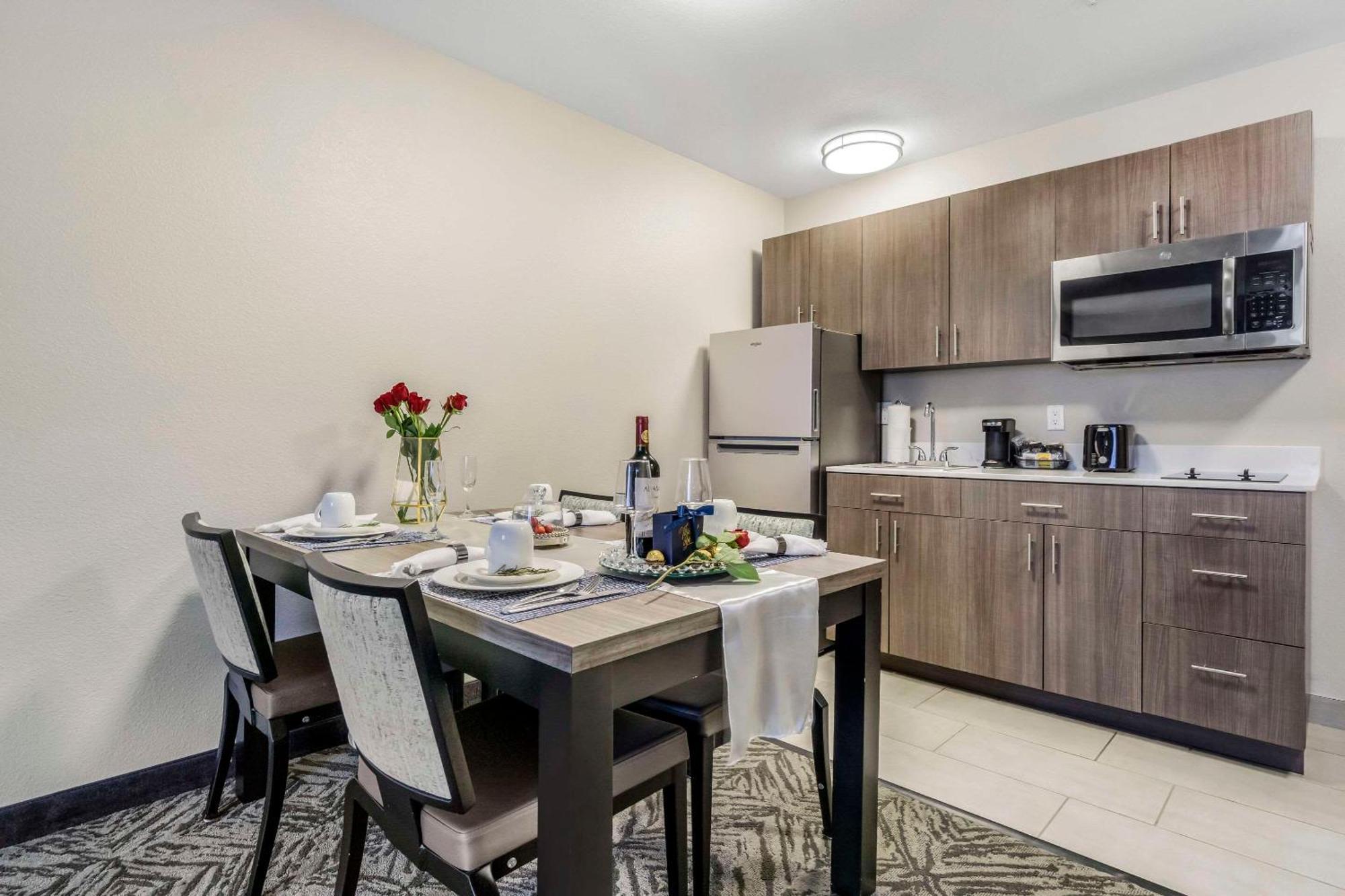 Comfort Inn & Suites Pacific - Auburn المظهر الخارجي الصورة